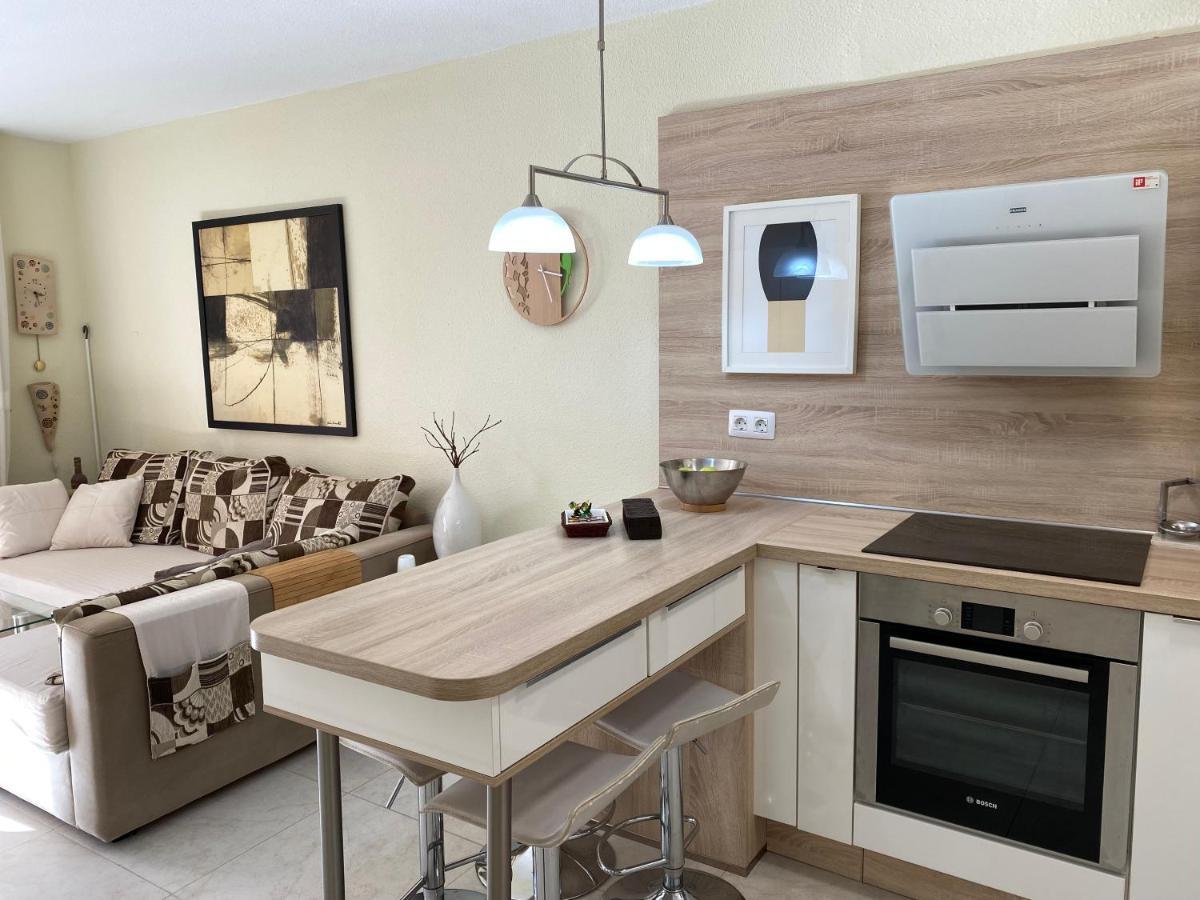 Apartamento Las Vistas Beach - Tenerife Royal Gardens Плая-де-лас-Америкас Экстерьер фото
